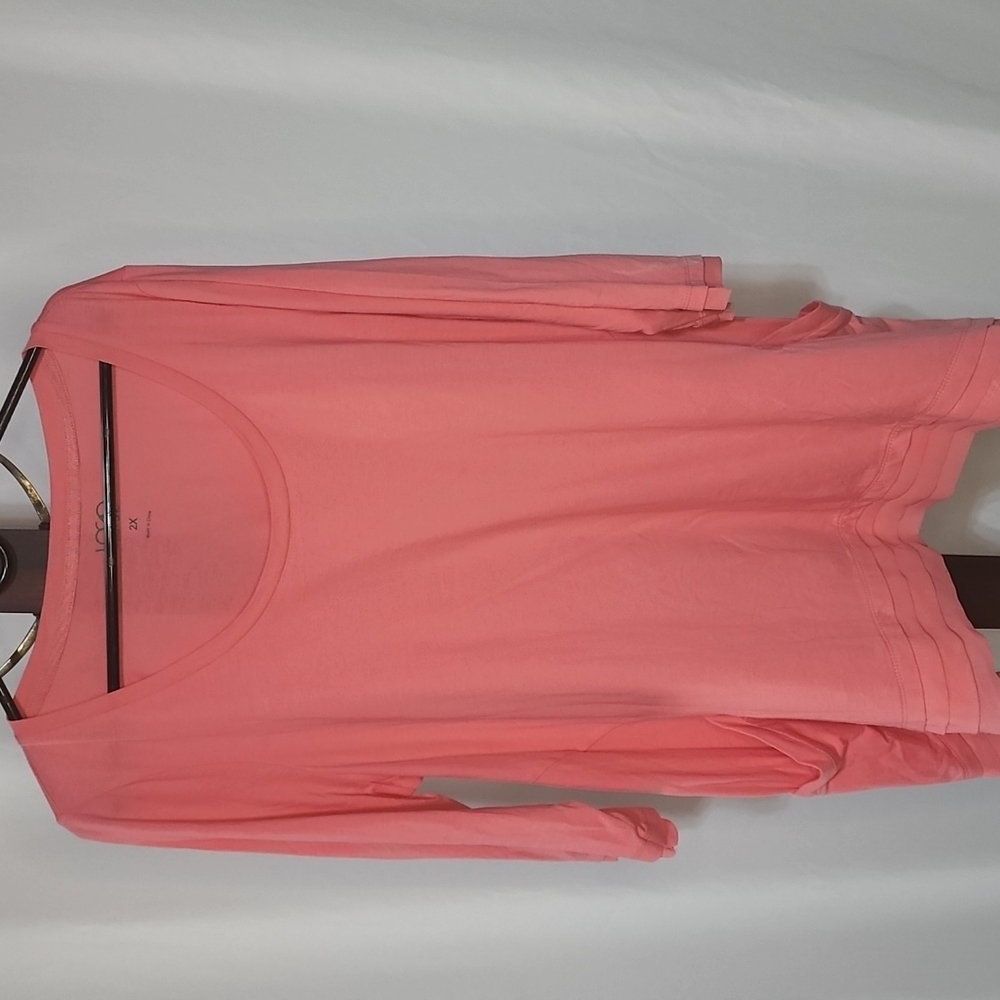 Nice top with pockets